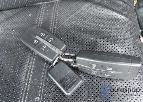 2012 Lincoln Mks z USA, uszkodzony, nr VIN 1LNHL9DR1CG806394